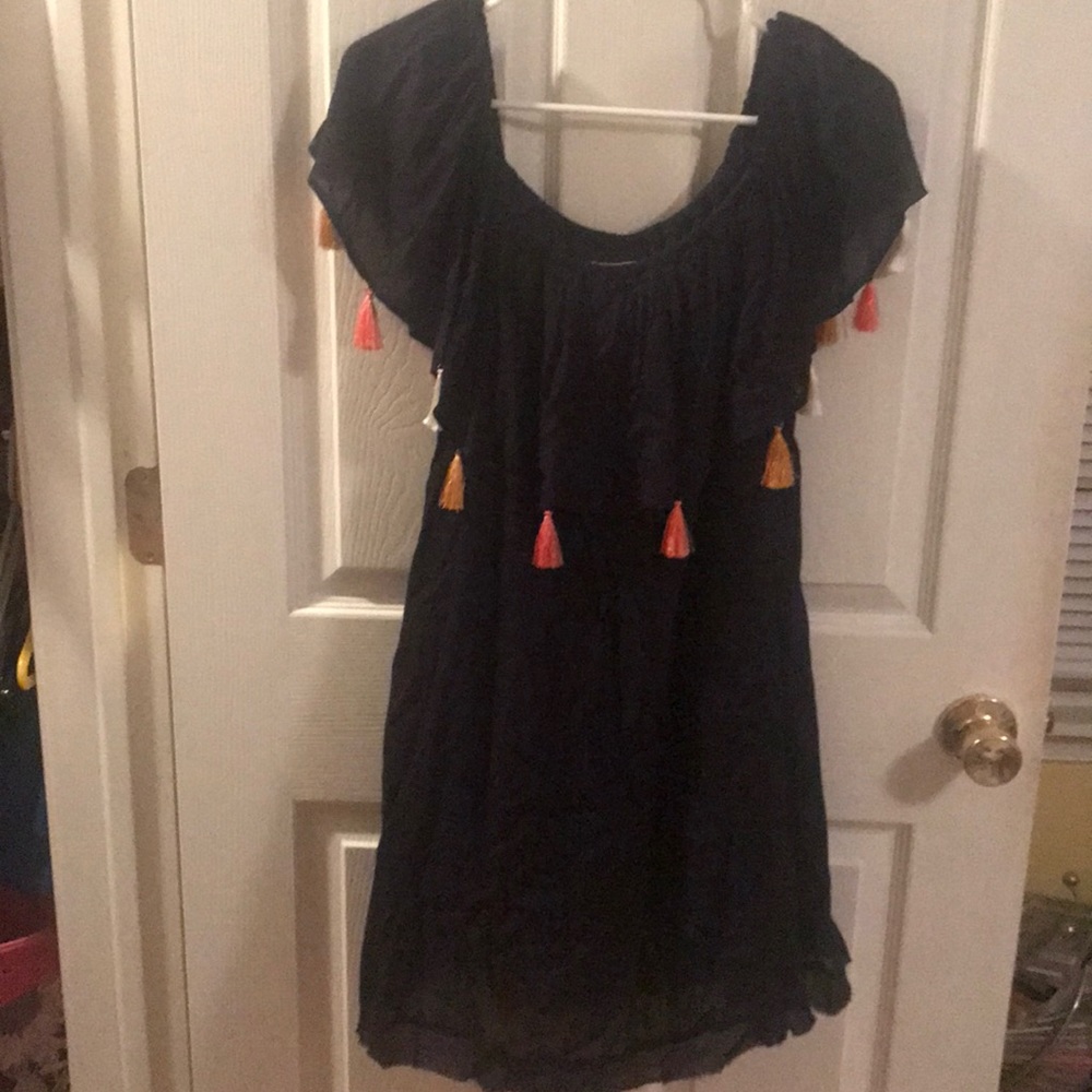Off the shoulder dress with tassels Size S